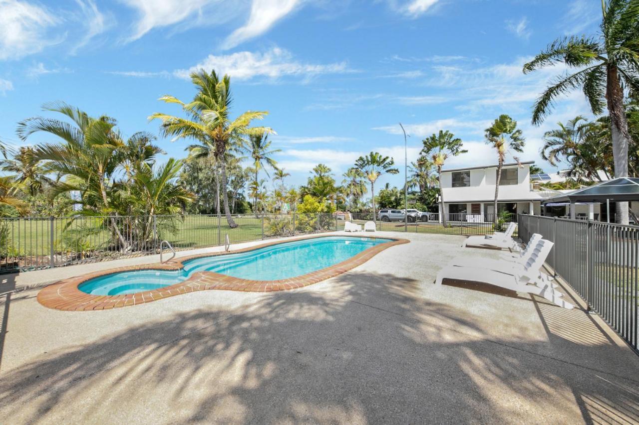 Kinka Palms Motel Yeppoon Eksteriør bilde
